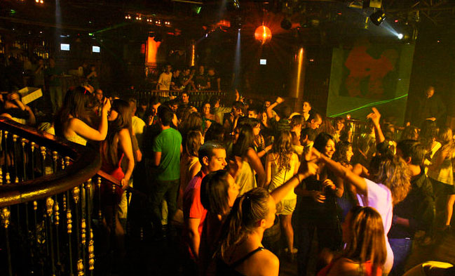 Entradas de nochevieja de COPÉRNICO Entradas de nochevieja de COPÉRNICO